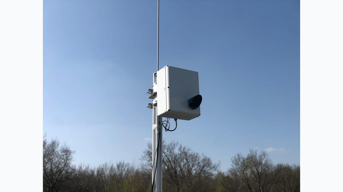 Free Space Optics Communication Systems