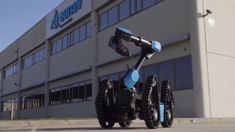 aunav EOD Robots